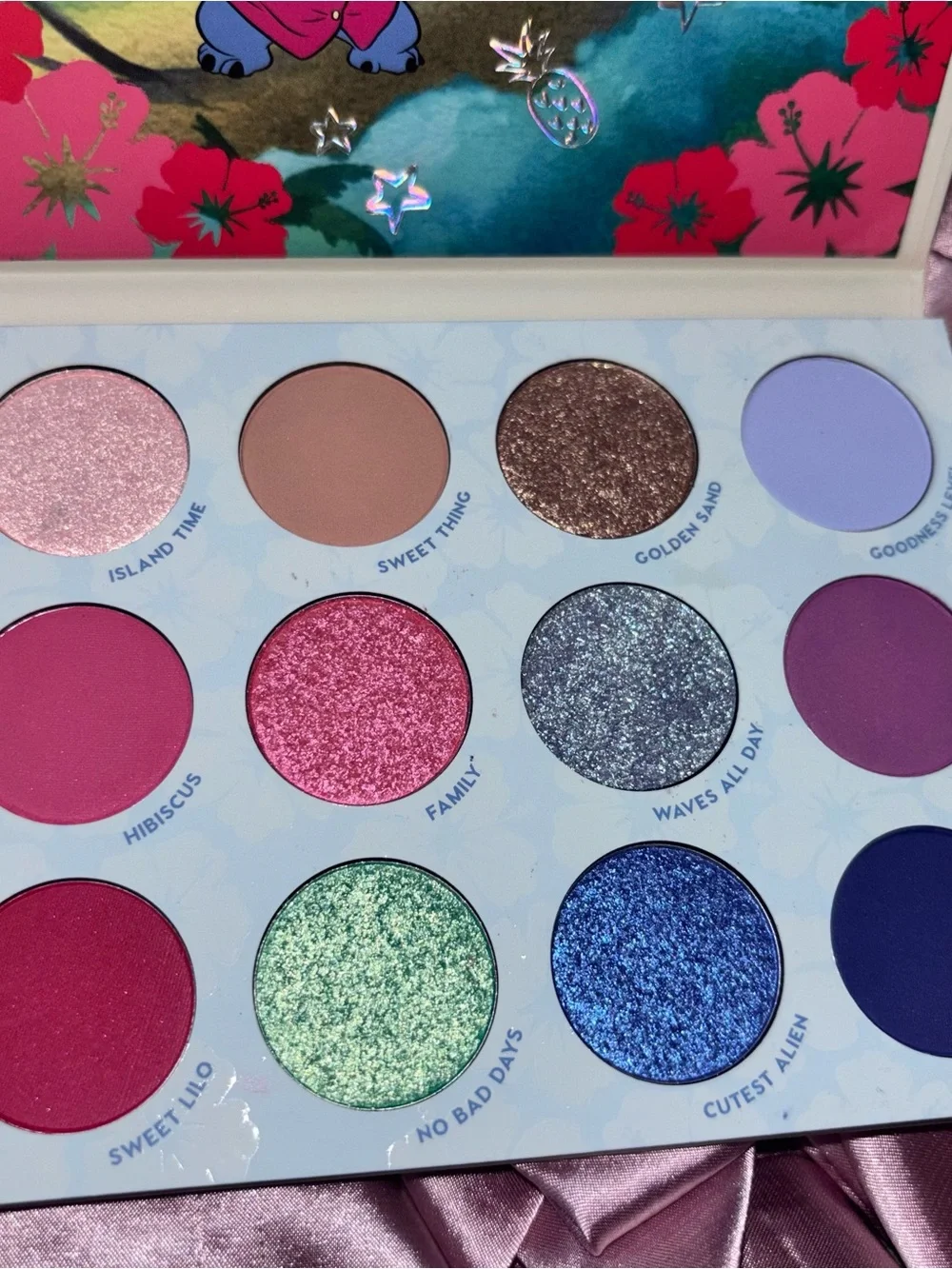💝NIB Colourpop Beach Dreamin lilo & stitch eyeshadow palette💝